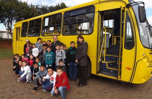 Pérola do Oeste recebe estudantes para falar sobre cidadania