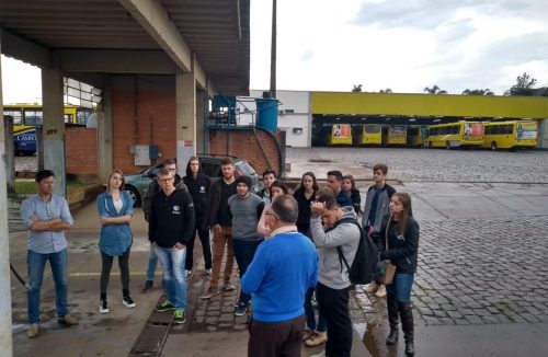 Pérola recebe alunos de engenharia para visita técnica