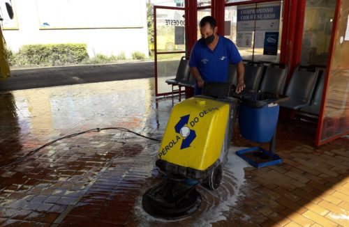 Pérola realiza limpeza no Terminal da Fonte