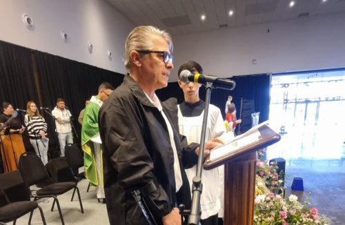 PÉROLA PARTICIPA DE PROCISSÃO DE SÃO CRISTÓVÃO